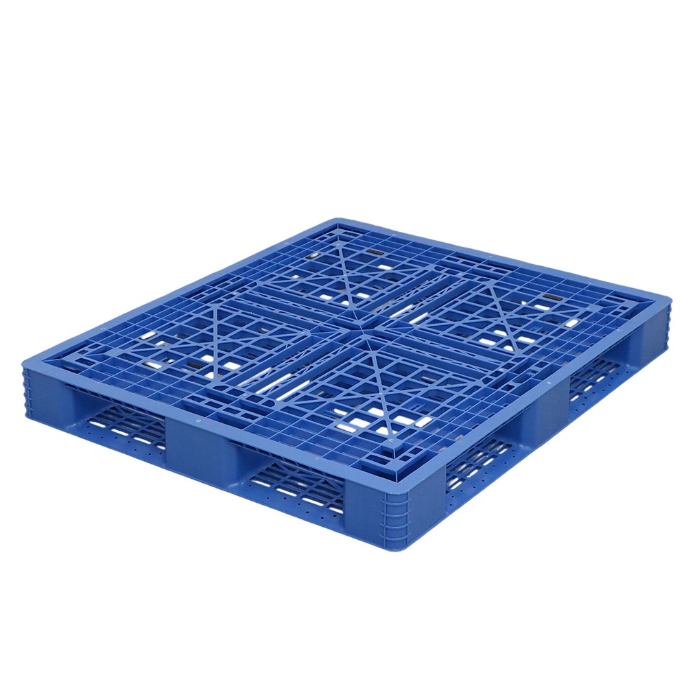 custom plastic pallets, custom molded plastic pallets, Clearn plastic pallets